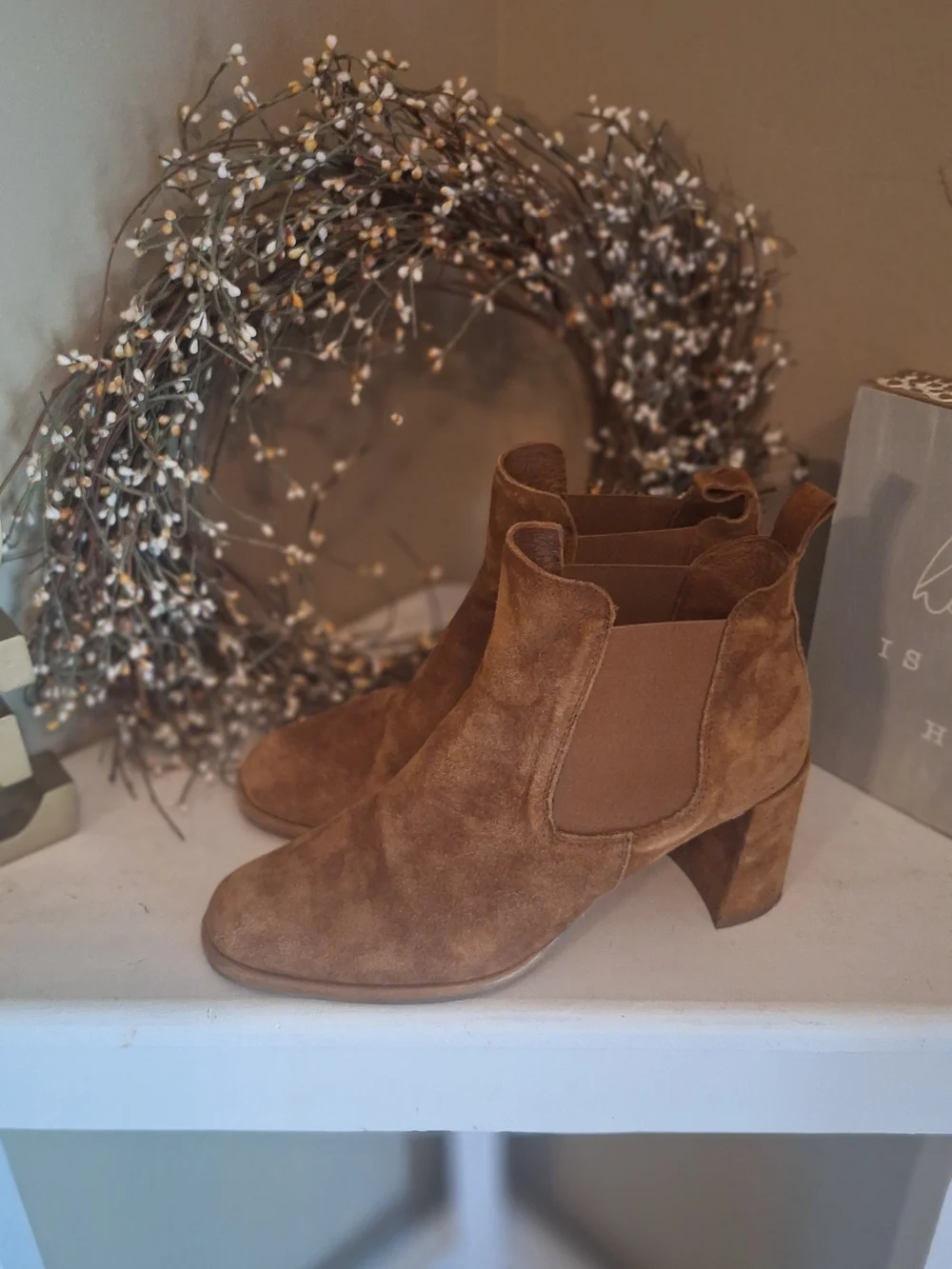 Designer Pedro Garcia Tan Suede Block Heel Chelsea Booties 10